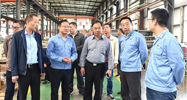 省國防工會(huì )副主席陸毅來(lái)長(cháng)嶺紡電調研